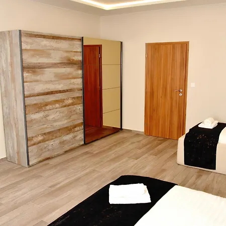 Apartment Euro Krenova 75