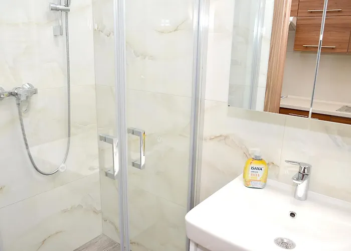 Euro Křenová 75 Apartmán *
