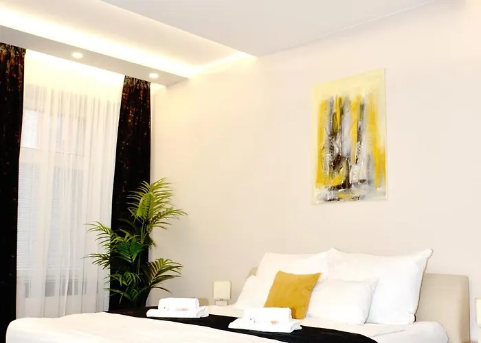 Euro Křenová 75 Apartmán *