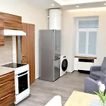 Euro Krenova 75 Appartement Brno